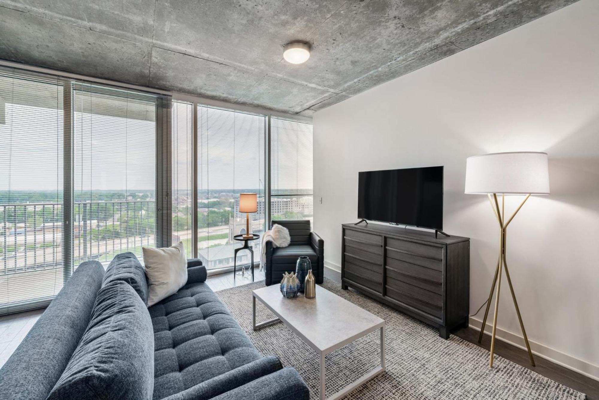 Apartamento Skyhouse With Views In Uptown *