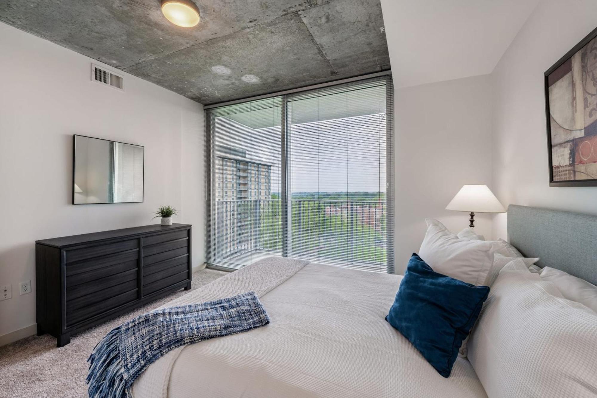 Apartamento Skyhouse With Views In Uptown *