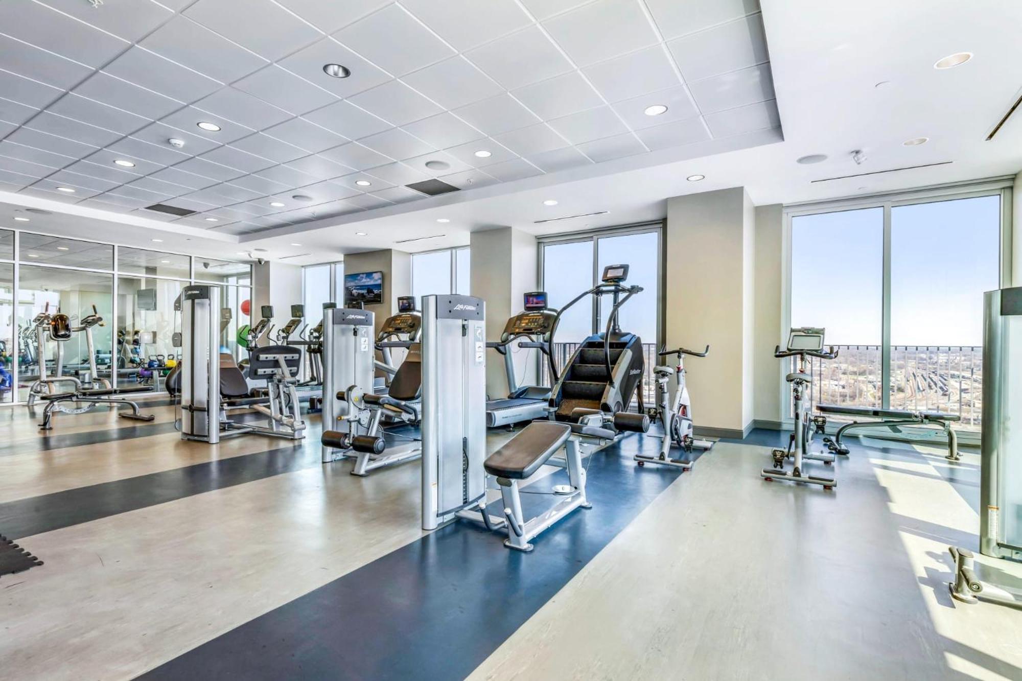Apartamento Skyhouse With Views In Uptown